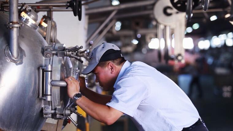 Yarn dyeing/fabric dyeing